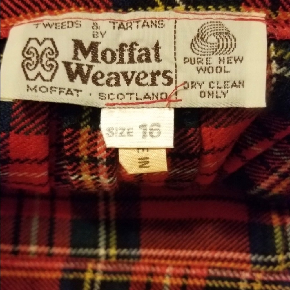 Classic Red Tartan Wrap Skirt - Women's Plaid Skirt - Picture 3 of 7